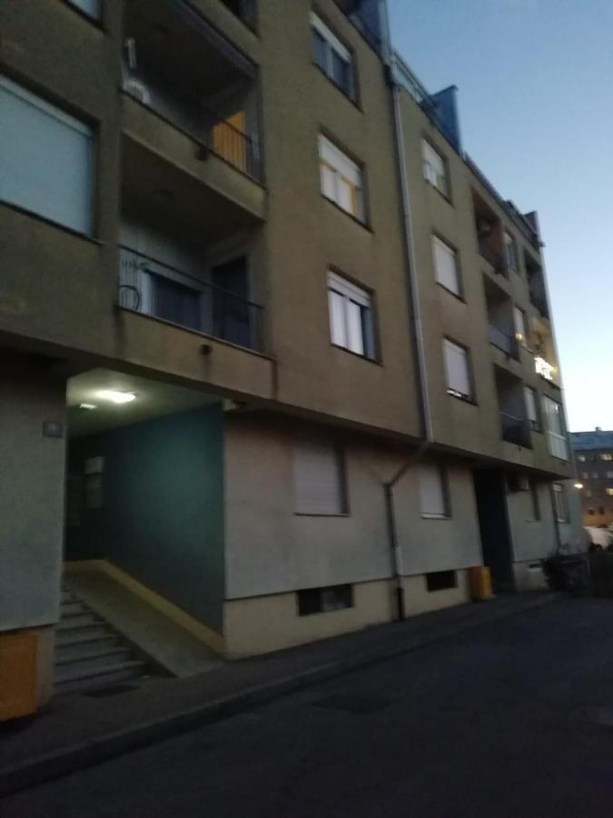 Sarmantni Apartman Malecka 2 Загреб Екстер'єр фото